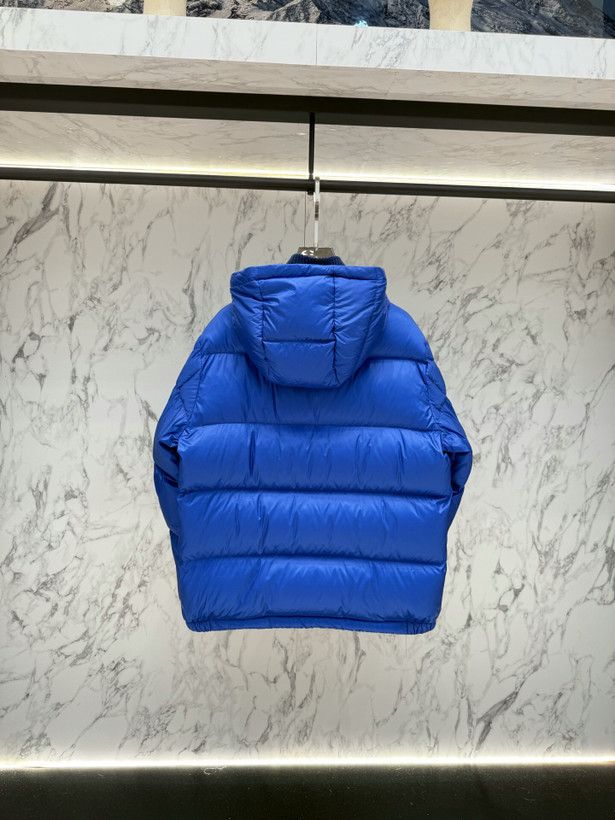 کاپشن مردانه برند Moncler