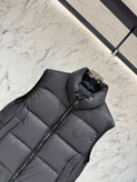 پافر برند Moncler