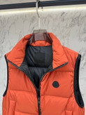 پافر برند Moncler