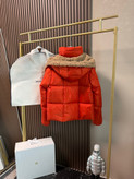 کاپشن زنانه برند Moncler