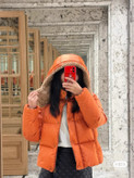 کاپشن زنانه برند Moncler