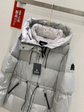 کاپشن زنانه برند Moncler