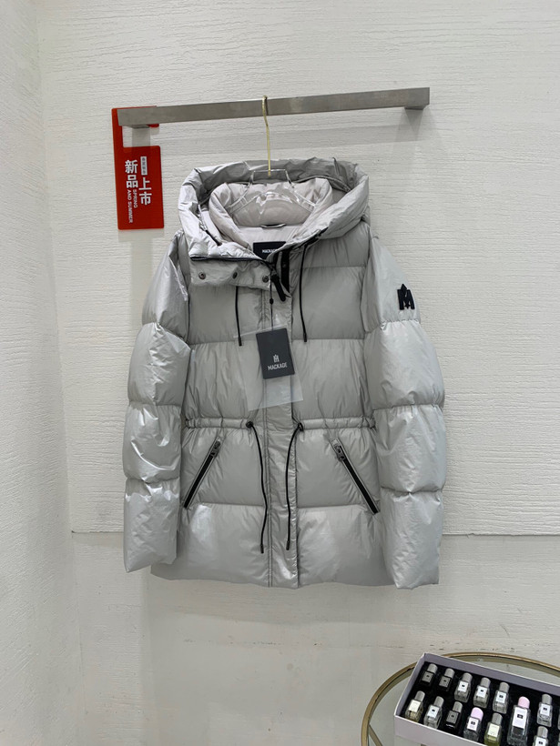 کاپشن زنانه برند Moncler