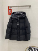 کاپشن زنانه برند Moncler