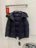 کاپشن زنانه برند Moncler