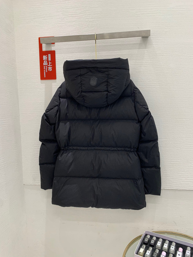کاپشن زنانه برند Moncler