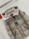 کاپشن زنانه برند Moncler