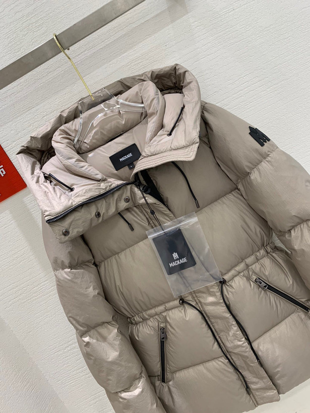کاپشن زنانه برند Moncler