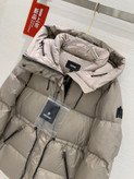 کاپشن زنانه برند Moncler