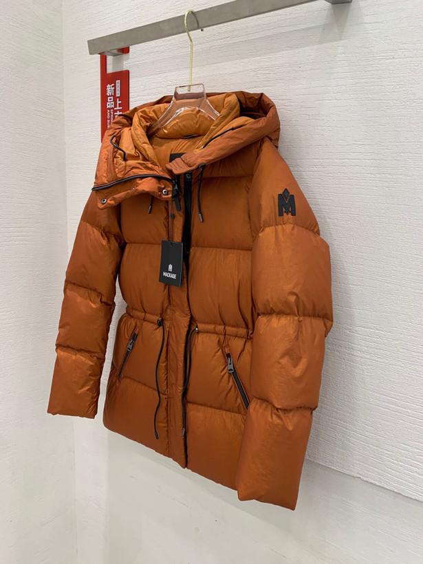 کاپشن زنانه برند Moncler