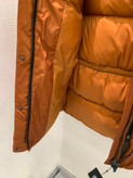 کاپشن زنانه برند Moncler