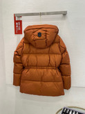 کاپشن زنانه برند Moncler