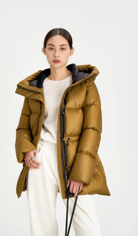 کاپشن زنانه برند Moncler