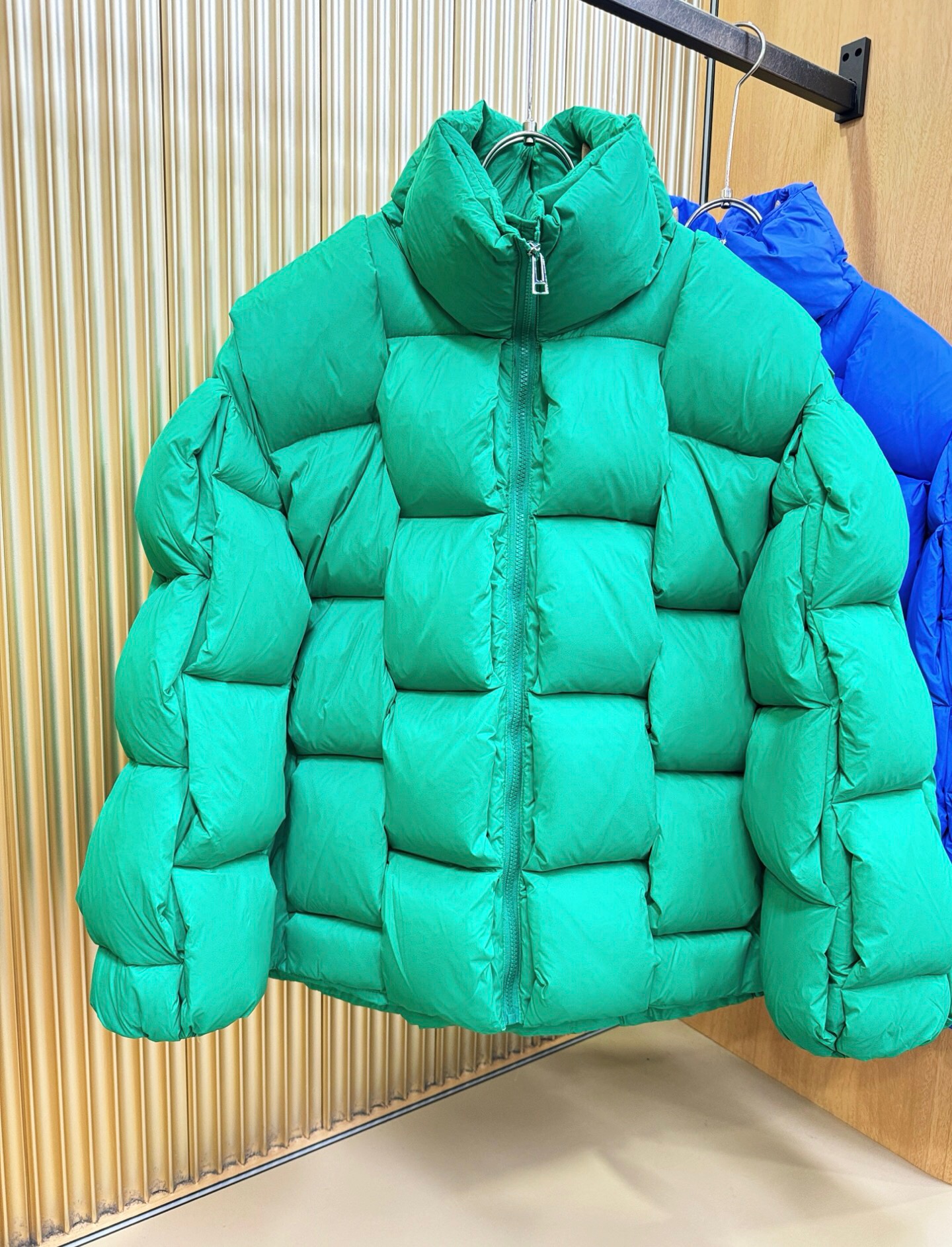 کاپشن زنانه برند Bottega Veneta
