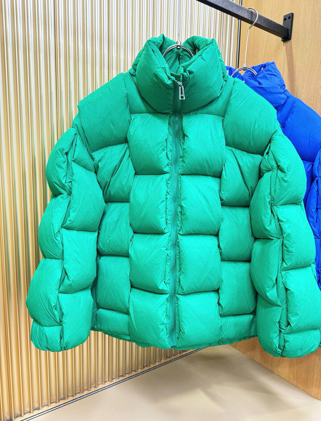 کاپشن زنانه برند Bottega Veneta