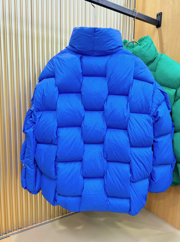 کاپشن زنانه برند Bottega Veneta