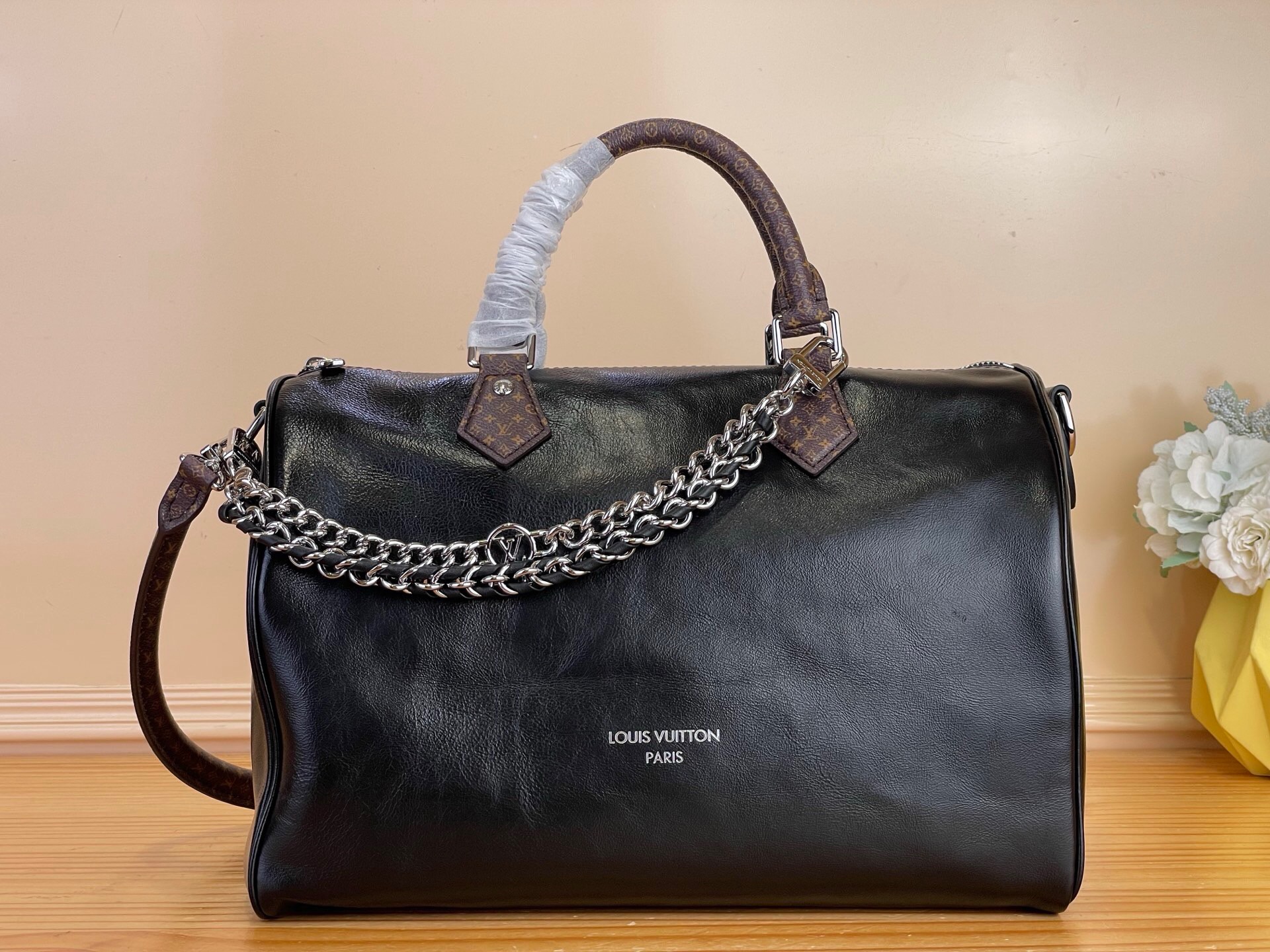 کیف زنانه برند Louis Vuitton