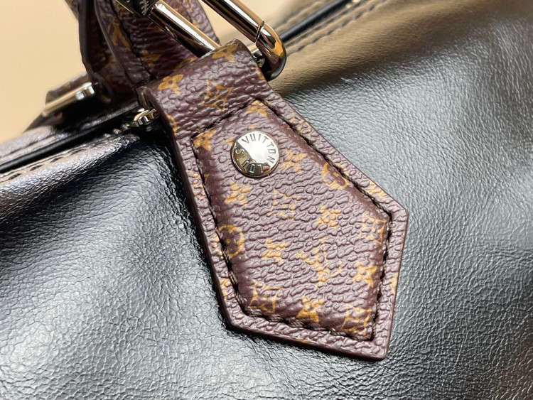 کیف زنانه برند Louis Vuitton