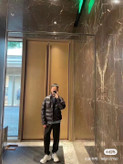کاپشن برند Moncler