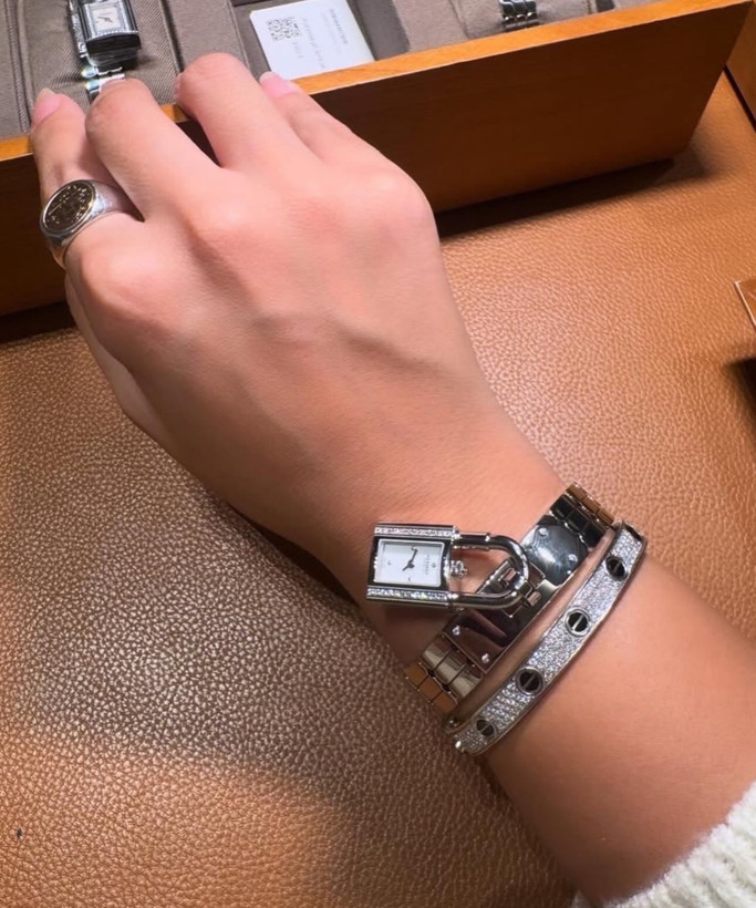 ساعت زنانه برند Hermes