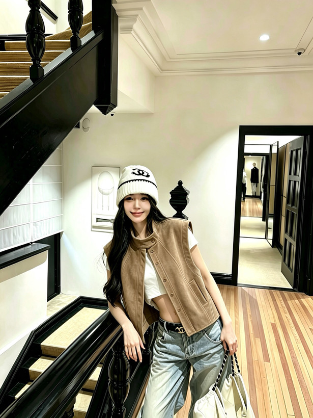 وست جیر زنانه برند Loro Piana