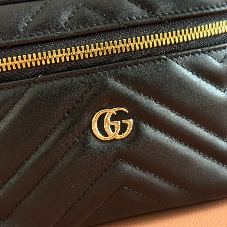 کیف آرایشی زنانه برند Gucci