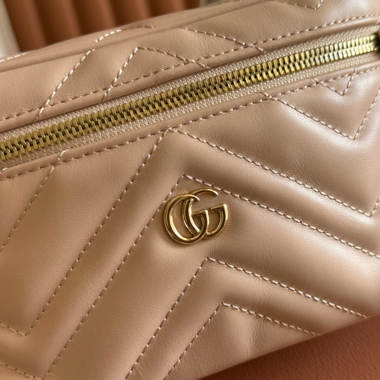 کیف آرایشی زنانه برند Gucci